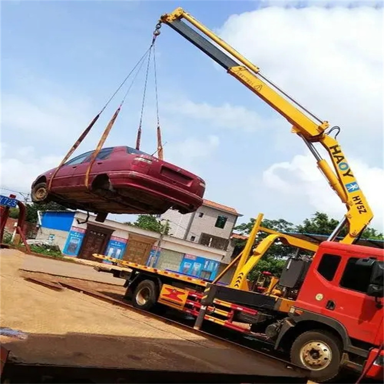 福泉吊车救援小汽车怎么吊