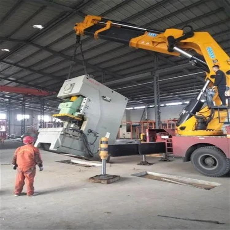 福泉80吨折臂吊车出租附近电话