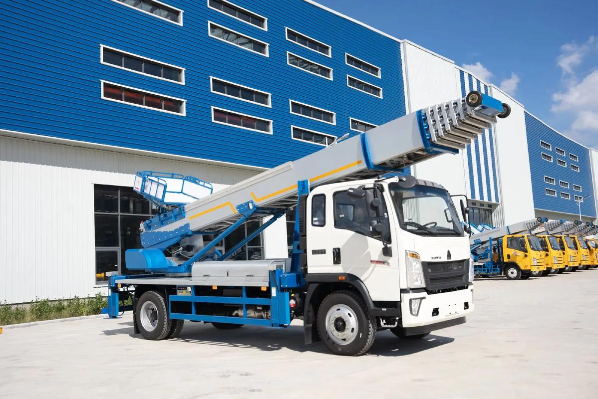 福泉出租云梯车高空作业车 建筑垃圾搬运